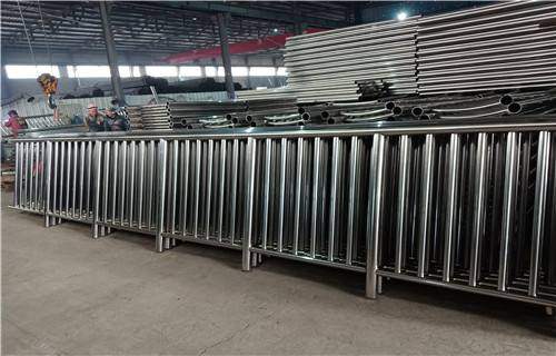 唐山不锈钢复合管厂规格齐全山东运尔祥金属制品